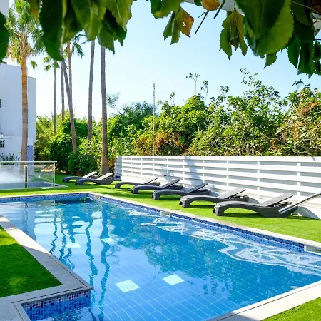 Apartment Delightful Vacation Flat With Balcony And Pool In Ayia Napa All Yours