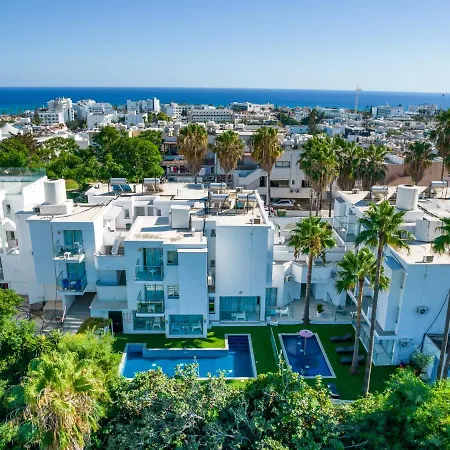 Delightful Vacation Flat With Balcony And Pool In Ayia Napa All Yours *
