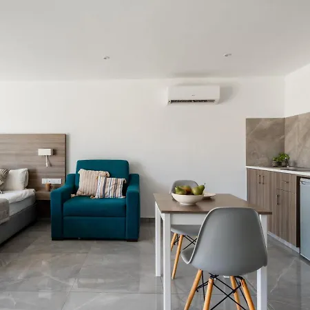 Apartment Delightful Vacation Flat With Balcony And Pool In Ayia Napa All Yours