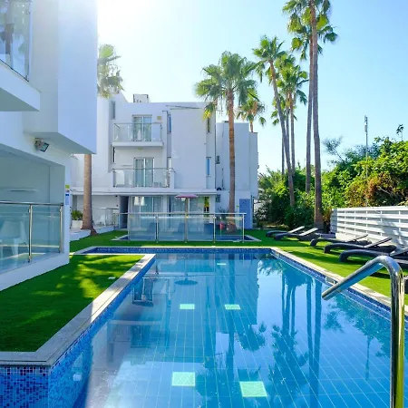 Delightful Vacation Flat With Balcony And Pool In Ayia Napa All Yours Апартаменты *