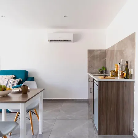 Delightful Vacation Flat With Balcony And Pool In Ayia Napa All Yours